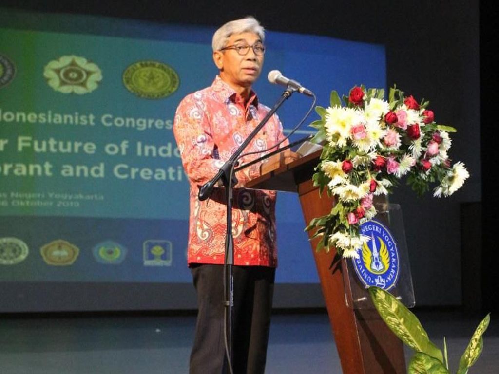 Kemlu Kumpulkan Indonesianis dari 43 Negara, Ajak Berkontribusi ke RI Kemlu Kumpulkan Indonesianis dari 43 Negara, Ajak Berkontribusi ke RI