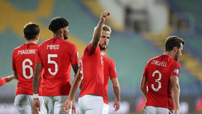 Soccer Football - Euro 2020 Qualifier - Group A - Bulgaria v England - Vasil Levski National Stadium, Sofia, Bulgaria - October 14, 2019  Englands Harry Kane celebrates scoring their sixth goal   Action Images via Reuters/Carl Recine