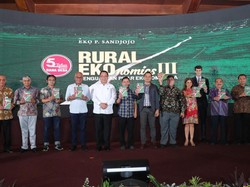 Luncurkan Buku Ketiga, Mendes Beberkan Pemberdayaan Ekonomi Desa