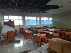 Puting Beliung Landa Bogor, Atap Sekolah Hingga Rumah Rusak