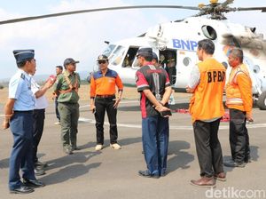 Water Bombing Batal Padamkan Kebakaran di Gunung Arjuno karena Cuaca Water Bombing Batal Padamkan Kebakaran di Gunung Arjuno karena Cuaca