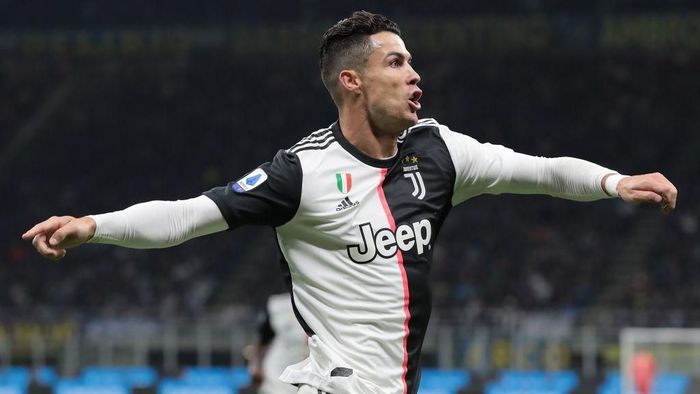 Cristiano Ronaldo terus mengilap sekalipun tidak lagi muda. (Foto: Emilio Andreoli/Getty Images)