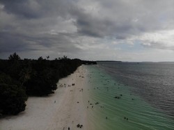 Foto Drone: Pantai Cantik Jelita di Kepulauan Kei