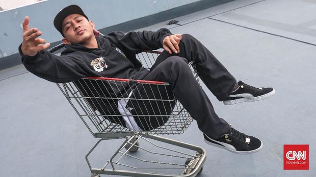 Penyanyi Hiphop, Tuan 13. CNNIndonesia/Safir Makki