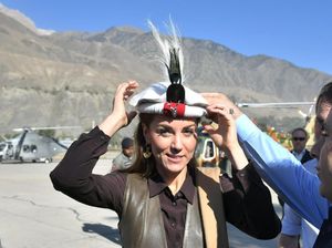 Gaya Kembaran Kate Middleton dan Putri Diana di Pakistan