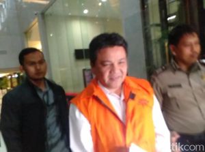Kepala BPJN XII Balikpapan Tersangka Suap Ditahan KPK Kepala BPJN XII Balikpapan Tersangka Suap Ditahan KPK