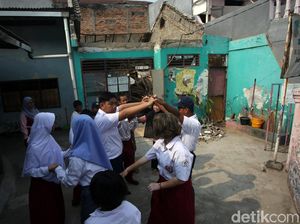 Duh! Atap Sekolah SLB Bundaku di Bekasi Roboh
