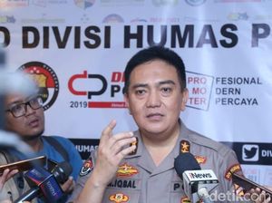 71 Terduga Teroris Ditangkap Pasca-Bom Medan, 3 di Antaranya Tewas 71 Terduga Teroris Ditangkap Pasca-Bom Medan, 3 di Antaranya Tewas