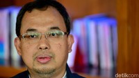 Ia pun juga berencana untuk mencari pelatih fisik dan taktik yang memiliki kualifikasi yang sip. Selain itu, Vijaya mengemukakan wacana untuk membuat pusat latihan nasional sebagai salah satu program kerja pada 100 hari pertama andai terpilih.