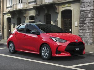 Wajah Baru Toyota Yaris Bikin Pangling Wajah Baru Toyota Yaris Bikin Pangling