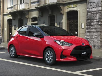 Wajah Baru Toyota Yaris Bikin Pangling