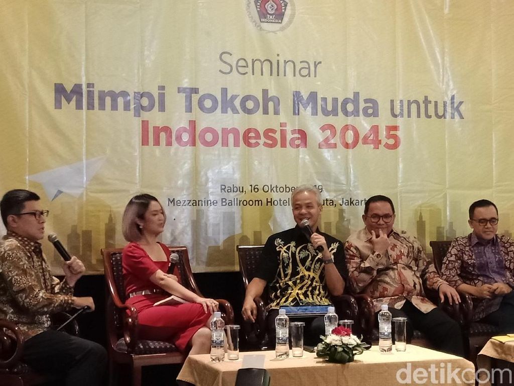 Ganjar Sebut Indonesia Butuh Roadmap Hadapi Demografi Indonesia 2045 Ganjar Sebut Indonesia Butuh Roadmap Hadapi Demografi Indonesia 2045
