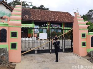 SMPN 1 Mancak Serang Kembali Disegel Ahli Waris, Proses Belajar Dipindah SMPN 1 Mancak Serang Kembali Disegel Ahli Waris, Proses Belajar Dipindah