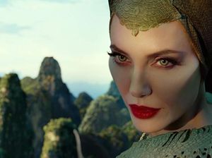 Angelina Jolie Kuasai Dua Sisi dalam Karakter Maleficent 