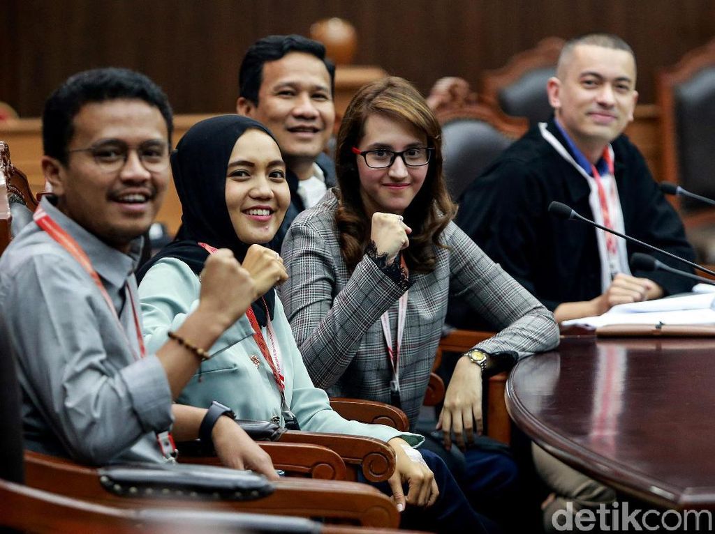 Gugatan Ditolak, PSI Minta DPR Ubah Aturan Syarat Minimal Usia di Pilkada Gugatan Ditolak, PSI Minta DPR Ubah Aturan Syarat Minimal Usia di Pilkada