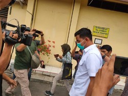 6 Orang yang Terciduk OTT Walkot Medan Selesai Diperiksa di Polrestabes