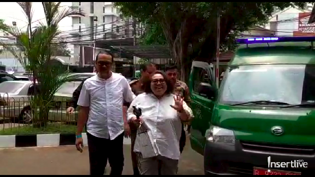 Nunung dan sang suami