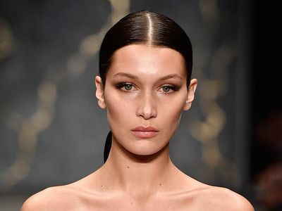 Transformasi Bella Hadid, Wanita dengan Wajah Paling Sempurna di Dunia