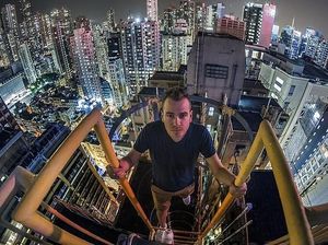 Foto: Masinis yang Hobi Menantang Maut