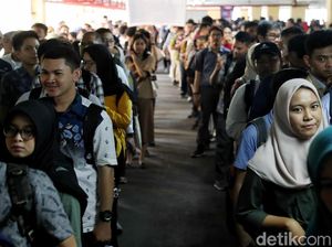 Milenial Padati Bursa Kerja di Balai Kartini Milenial Padati Bursa Kerja di Balai Kartini