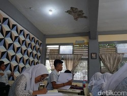 Dicek Dinas PUPR Rawan Runtuh, SMAN 1 Makassar Kosongkan Lantai 3