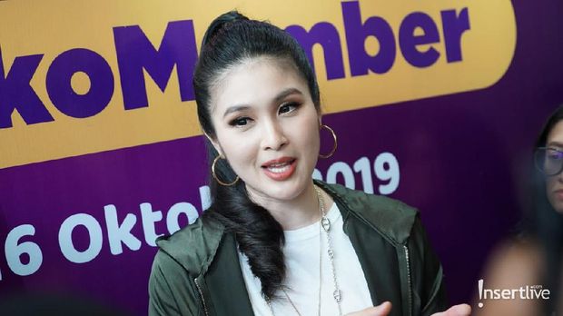 Sandra Dewi