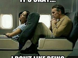 Ragam Meme Receh Naik Pesawat, Traveler Pasti Paham