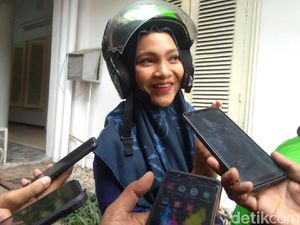 Dipolisikan Gegara Cuitan, Hanum Rais Akhirnya Buka Suara Dipolisikan Gegara Cuitan, Hanum Rais Akhirnya Buka Suara