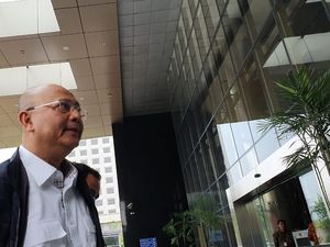 Digelandang ke Gedung KPK, Wali Kota Medan Bungkam