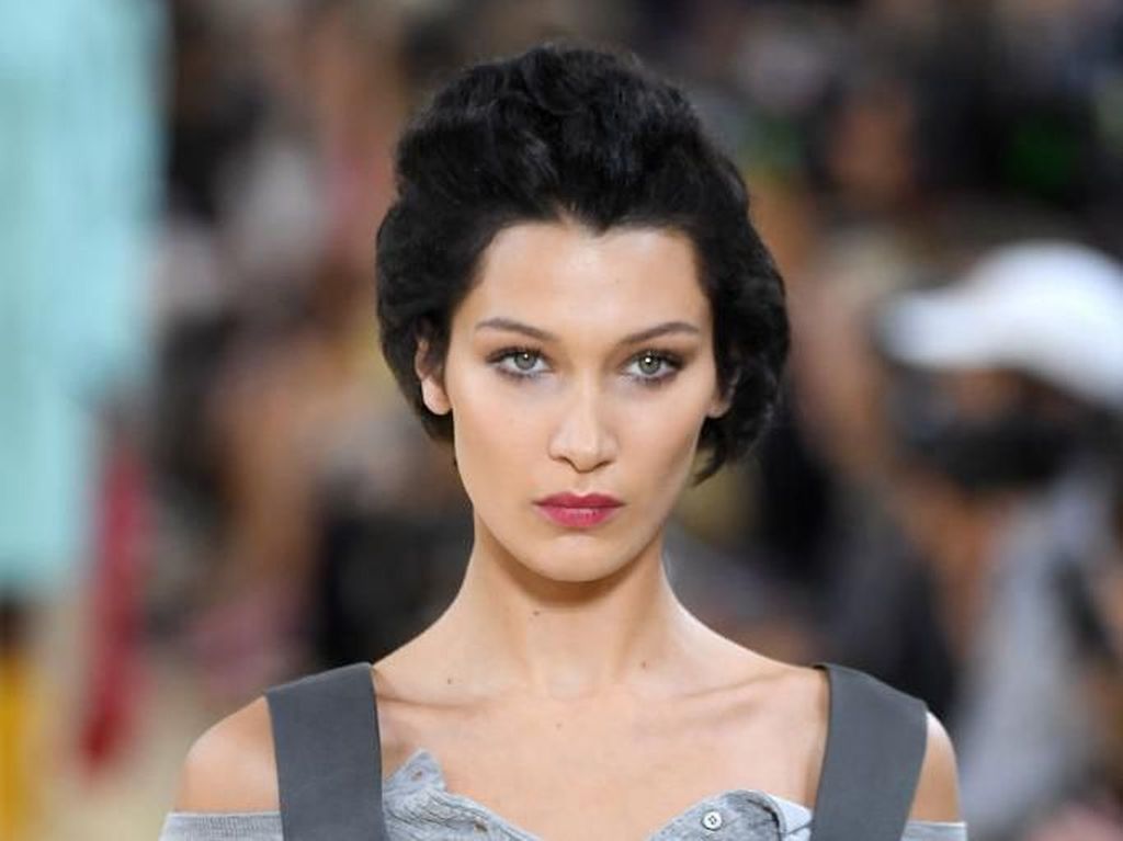 Lewat Sains, Bella Hadid Wanita Paling Cantik di Dunia Lewat Sains, Bella Hadid Wanita Paling Cantik di Dunia
