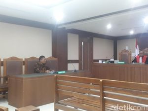Tanpa Pengacara, Eks Panitera Rohadi Ajukan PK