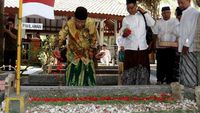 Ziarah Makam Pendiri NU Jelang Hari Santri