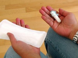 Mitos Menstruasi Batasi Penggunaan Tampon oleh Perempuan Asia