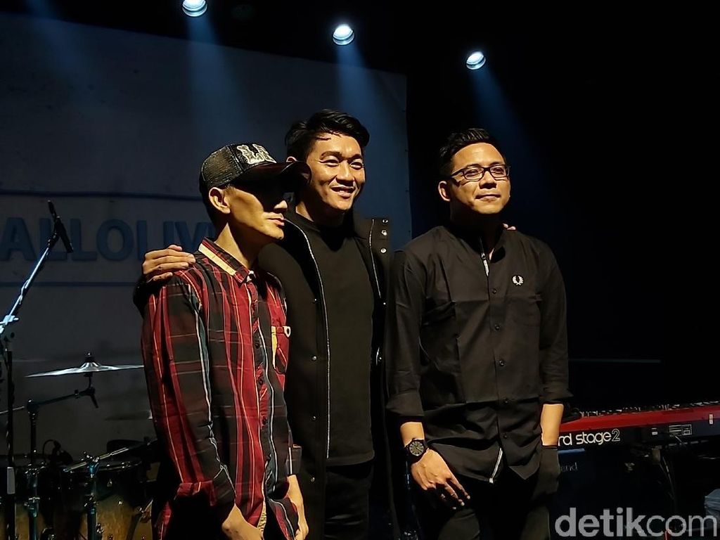 Film Kemarin, Sarana Ifan Kenang Mendiang Personel Seventeen Film Kemarin, Sarana Ifan Kenang Mendiang Personel Seventeen