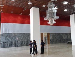 Jelang Pelantikan Jokowi-Maruf, Gedung MPR/DPR Mulai Bebenah
