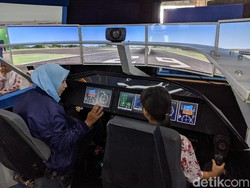 Di Habibie Festival, Orang-orang Bisa Jajal Pesawat R80