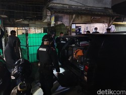Densus 88 Sita 2 Pemantik Bom-Buku Jihad dari Rumah Teroris Bekasi