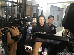 Bebas, Vicky Nitinegoro Berstatus Saksi