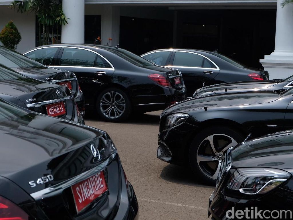 Mercy untuk Tamu Negara Pelantikan Jokowi Disewa Gratis Mercy untuk Tamu Negara Pelantikan Jokowi Disewa Gratis