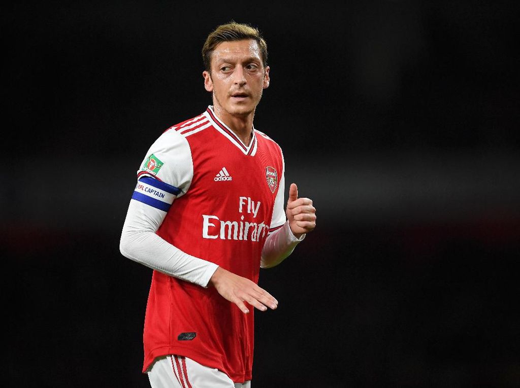 Oezil: Saya Akan Tetap di Arsenal sampai 2021 Oezil: Saya Akan Tetap di Arsenal sampai 2021