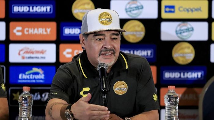 Diego Maradona mundur sebagai pelatih Gimnasia La Plata (Getty Images) Diego Maradona mundur sebagai pelatih Gimnasia La Plata (Getty Images)