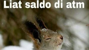 7 Meme Saldo ATM Ini Bikin Kamu Senyum-senyum Kecut di Tanggal Tua