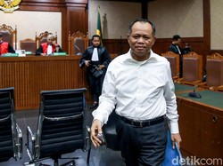 Jaksa Tuntut Habil Marati 2,5 Tahun Penjara