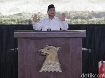 Manuver Prabowo untuk Jokowi