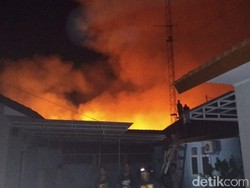 Pasar Mungkid Magelang Terbakar Malam Ini