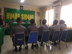 3 Polisi Keluarkan Tembakan Saat Pengamanan Demo Ricuh di Kendari