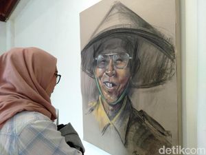 Kampanyekan Peduli Lingkungan, Pelukis Bandung Gelar Pameran Sariban Kampanyekan Peduli Lingkungan, Pelukis Bandung Gelar Pameran Sariban
