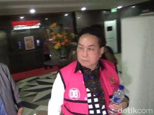 Penyidikan Disetop, Kejati Sulsel Bebaskan Tersangka Korupsi Jeng Tang Penyidikan Disetop, Kejati Sulsel Bebaskan Tersangka Korupsi Jeng Tang