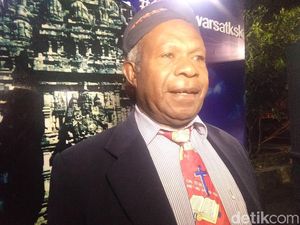 Cerita Pendeta Yason Yikwa Lindungi Warga Saat Rusuh di Wamena Cerita Pendeta Yason Yikwa Lindungi Warga Saat Rusuh di Wamena