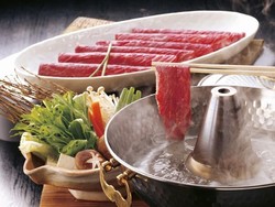 Shabu-shabu Dimasak dengan Daging dan Sayuran Jenis Ini